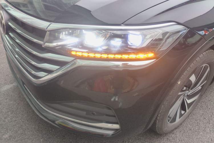 Used Volkswagen Viloran 2022 380TSI Luxury Edition