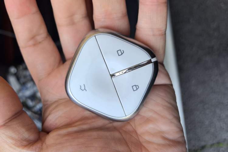 Used Wuling Bingo 2024 333 km Enjoyment Version Vehicle Key