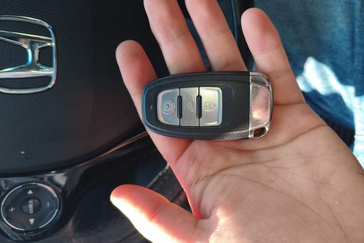 Used Honda Accord 2016 2.0L Comfort Edition
