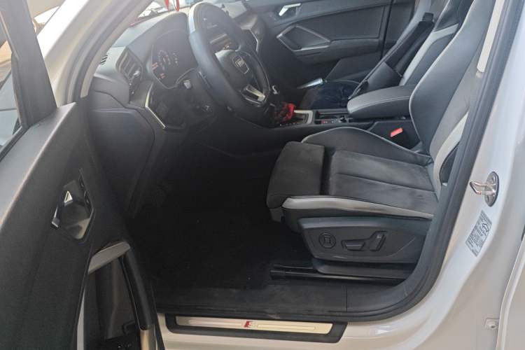 Used Audi Q3 2020 35 TFSI Ambition Dynamic Edition Left Front Seat