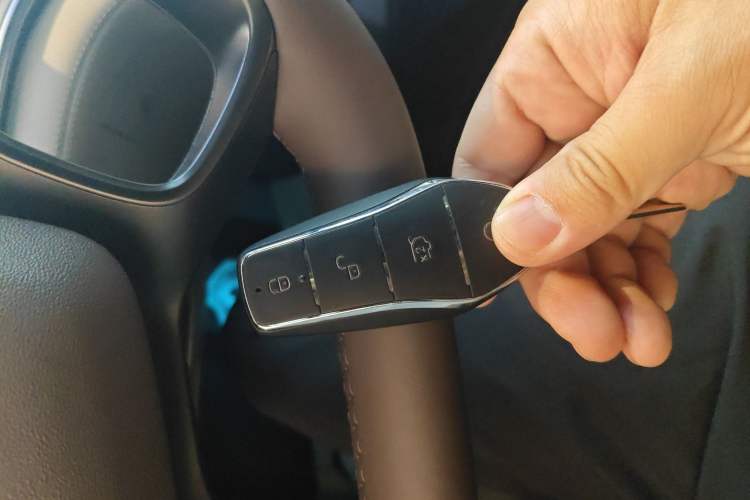 Used BYD Song PLUS New Energy 2025 DM-i Intelligent Driving 112KM Prestige Model Vehicle Key