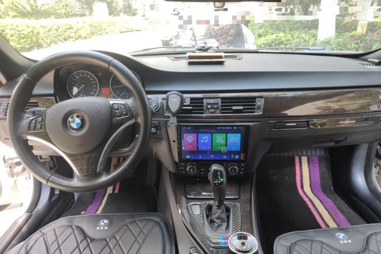 Used BMW 3 Series 2011 320i Convertible Coupe Center Console