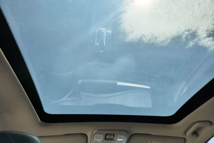 Used Geely Auto Emgrand GS 2016 Sport Edition 1.8L Automatic LingShang Model Headliner