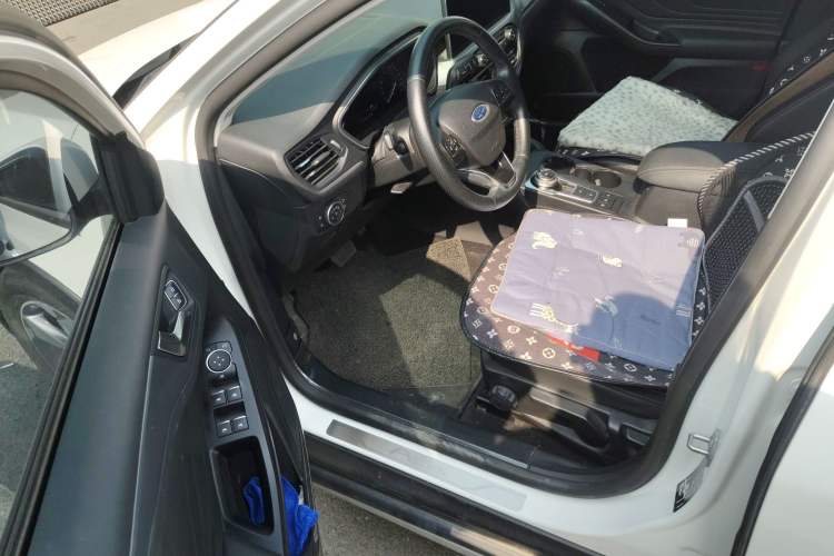 Used Ford Focus 2019 Hatchback EcoBoost 180 Automatic Trendy Model