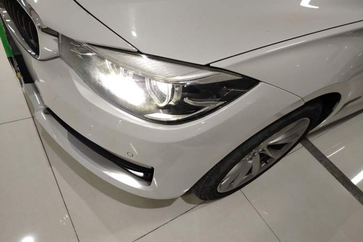 Used BMW 3 Series GT 2019 320i Sport Edition Left Front Headlight