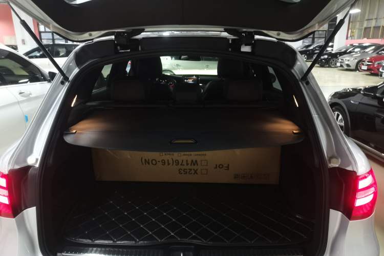 Used Mercedes-Benz GLC 2016 GLC 260 4MATIC Dynamic Edition
