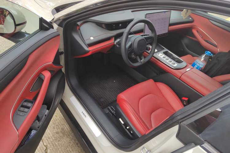 Used Xiaomi Auto SU7 2024 Rear-Drive Ultra-Long Range Advanced Pro-Level Intelligent Driving Version