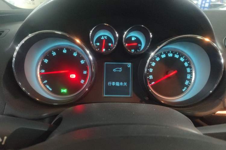 Used Buick Regal 2015 1.6T Leading Technology Model Instrument Cluster