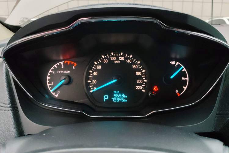 Used Ford Escort 2015 1.5L Automatic Fashion Model Instrument Cluster