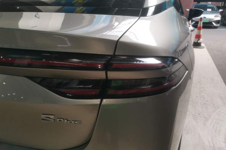 Used AION S Plus 2025 Comfort Version 53.241 kWh
