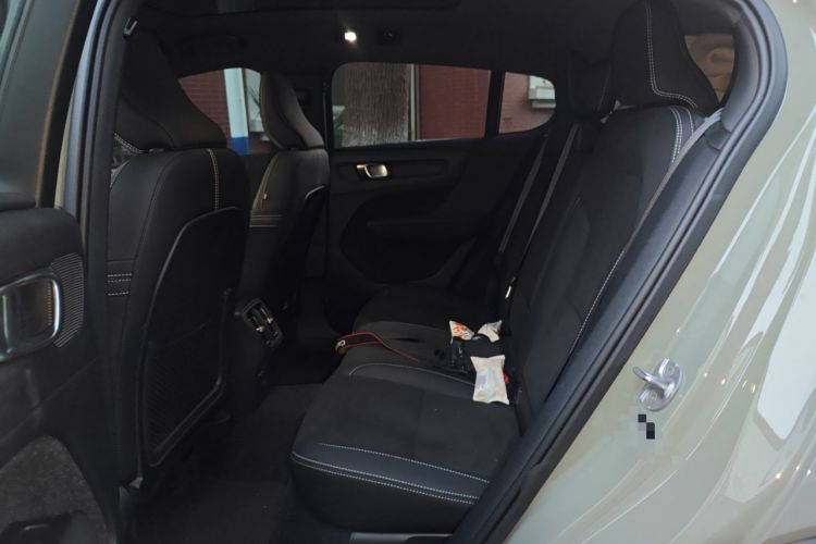 Used Volvo C40 2022 Long-Range PRO Version
