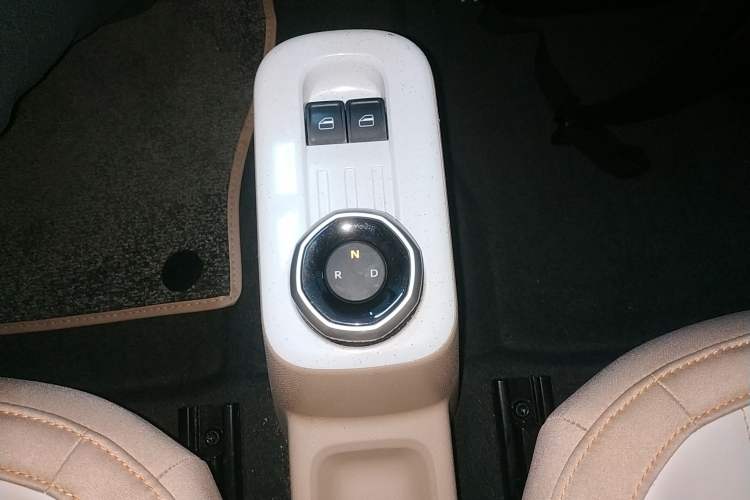 Used Geely Galaxy Panda 2024 Panda Mini 200km Endurance Bear