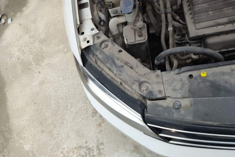 Used Volkswagen Sagitar 2018 280TSI DSG Comfort Model Right Front Headlight