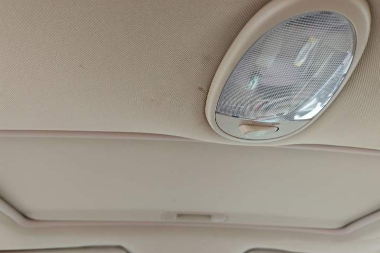 Used Buick Excelle 2013 1.5L Automatic Luxury Model Headliner