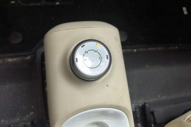 Used Wuling Hongguang MINIEV 2024 3rd Generation 170 km Gear Lever