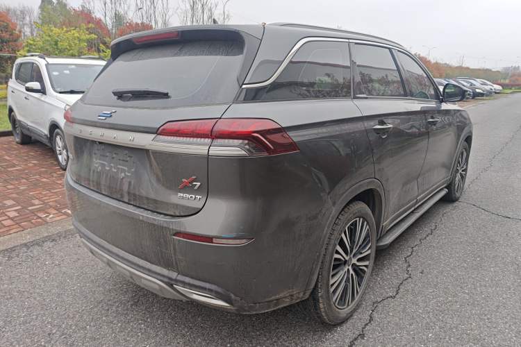 Used CHANGAN OSHAN X7 2020 1.5T Automatic Luxury Model Rear Right 45 Deg