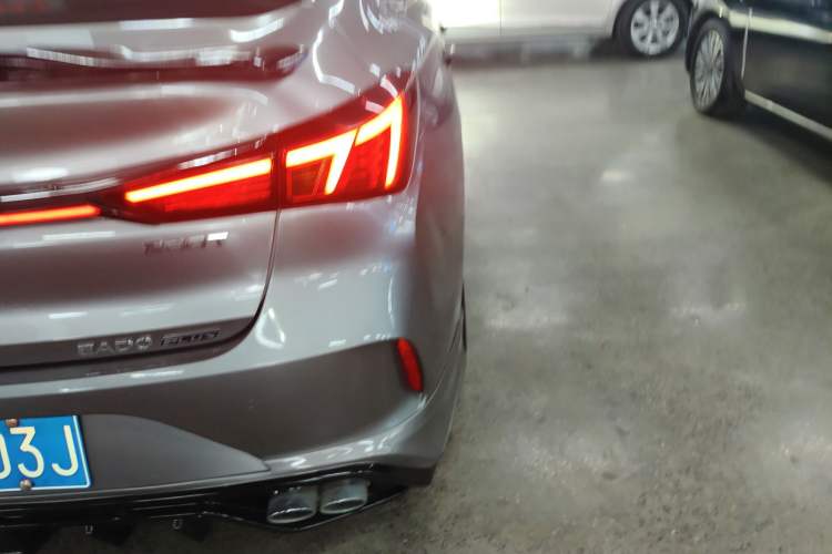 Used CHANGAN Eado 2020 PLUS Blue Whale NE 1.4T GDI DCT Flagship Model Right Rear Taillight