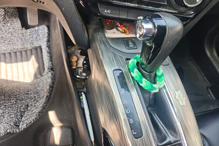 Used Honda XR-V 2015 1.8L EXi CVT Comfort Version
