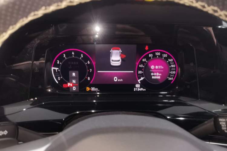 Used Volkswagen Golf 2021 280TSI DSG R-Line Instrument Cluster