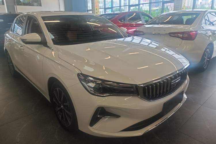 Used Geely Auto Emgrand 2025 4th Generation 1.5L CVT Flagship Version