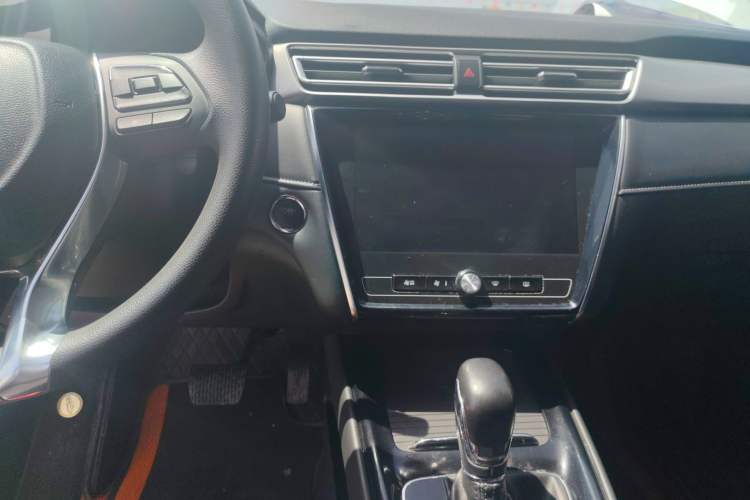 Used Roewe i5 2020 1.5L Automatic 4G Connect Luxury Flagship Edition