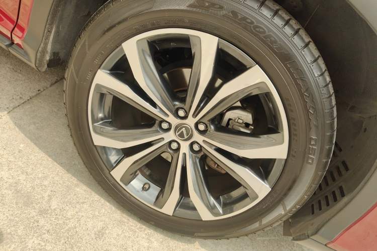 Used Lexus RX 2020 Facelifted 300 4x4 Elegant Edition Right Front Wheel Hub