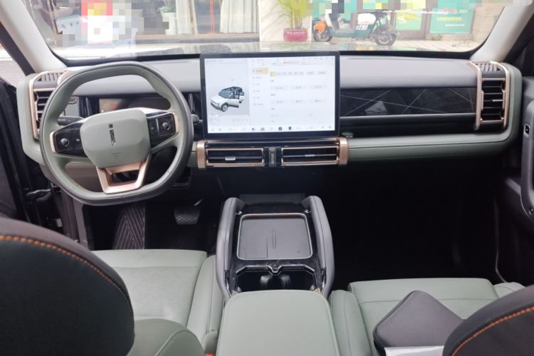 Used iCAR 03 2024 401km Two-Wheel Drive Standard Advanced Version Center Console