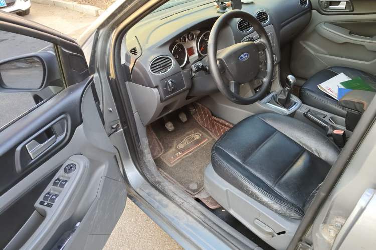 Used Ford Focus 2012 Hatchback Classic 1.8L Manual Base Model
