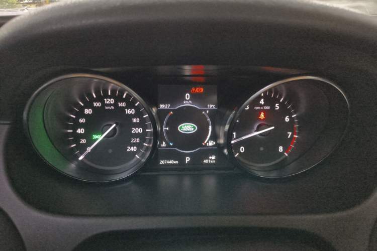 Used Land Rover Discovery Sport 2018 240 PS SE Version Instrument Cluster