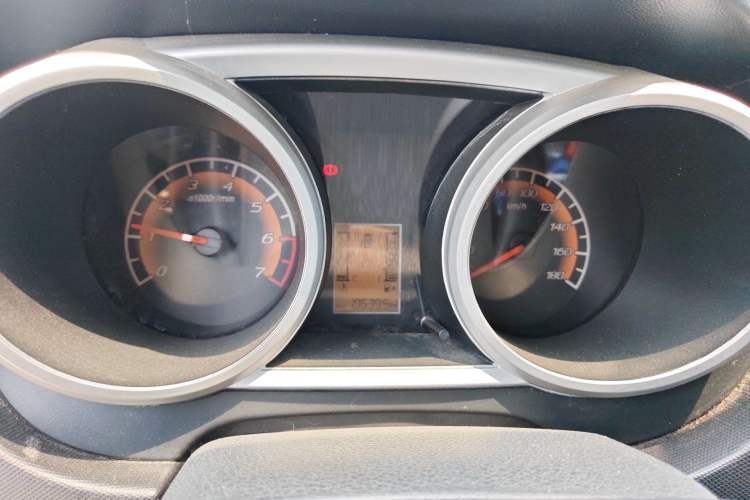 Used CHANGAN KAICHENG Ounuo S 2014 1.5L Base Version