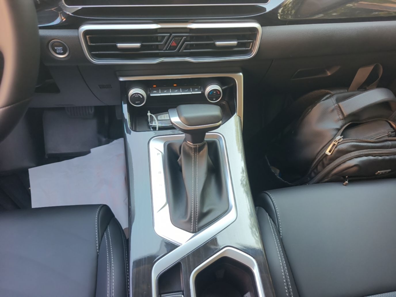 Geely Auto Coolray 2025 Model 1.5L CVT Superpower Edition MAX — снимка 16