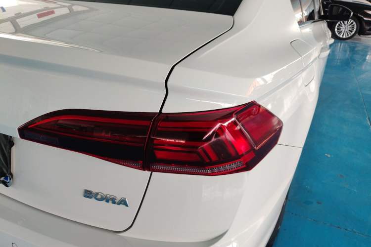 Used Volkswagen Bora 2020 1.5L Automatic Elite Version Exterior 3