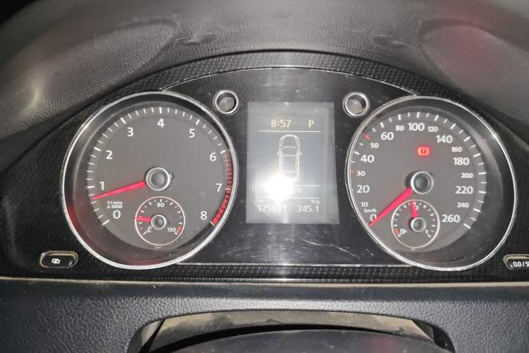 Used Volkswagen Magotan 2012 Revised 1.8TSI Luxury Version
