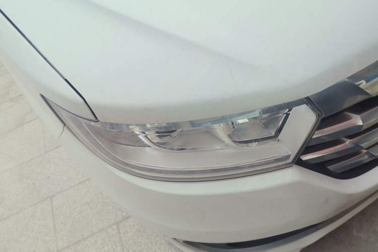 Used JAC Refine M3 2022 1.8L 7-seat Standard Edition