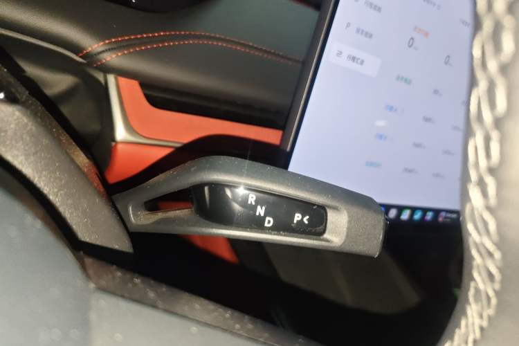 Used Xiaomi Auto SU7 2024 Rear-Drive Ultra-Long Range Advanced Pro-Level Intelligent Driving Version Gear Lever