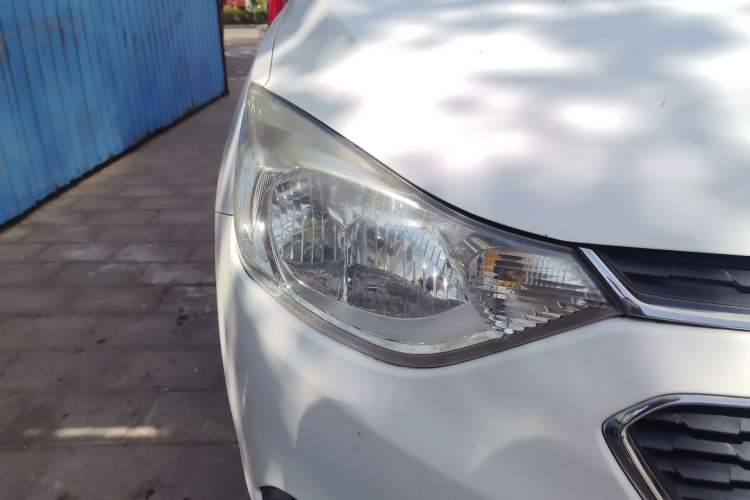 Used Chevrolet Sail 2015 Sail 3 1.3L Manual with Ideal Sunroof Edition
