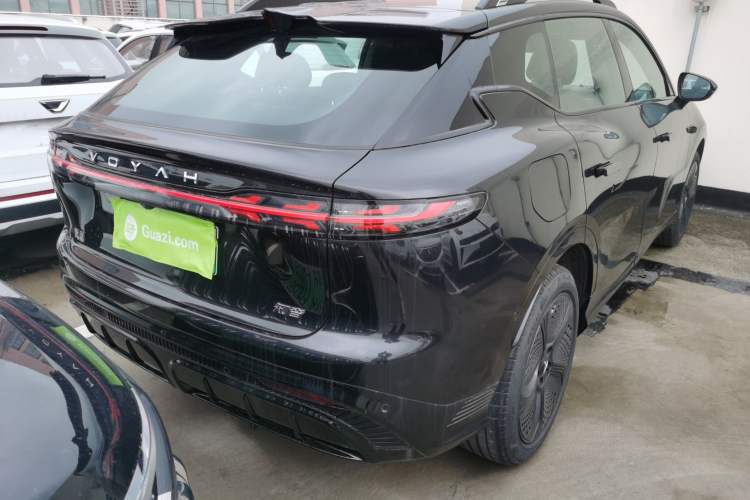 Used VOYAH COURAGE 2024 Four-Wheel Drive Global Edition Rear Right 45 Deg