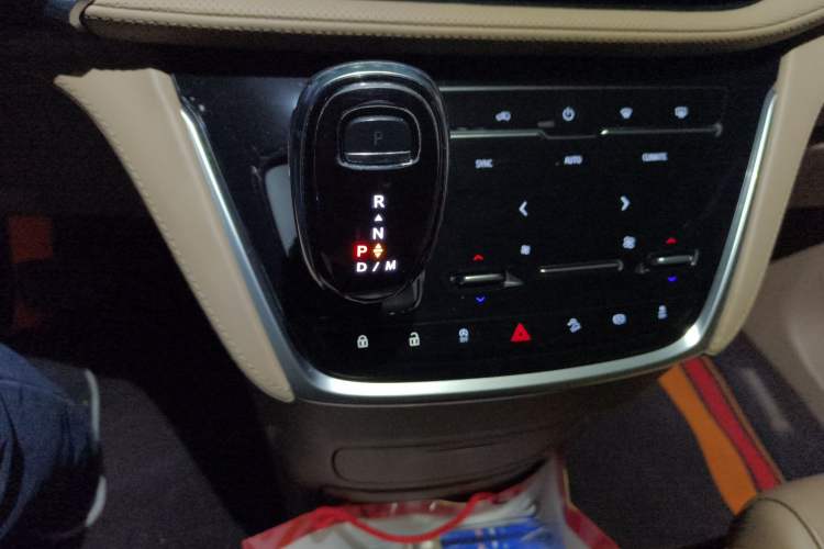 Used Buick GL8 2021 ES Land Cruiser 653T Smart Flagship Model
