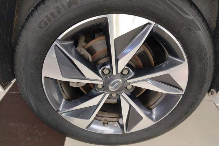 Used GAC Trumpchi M6 2023 PRO 270T DCT Luxury Edition Right Rear Wheel Hub