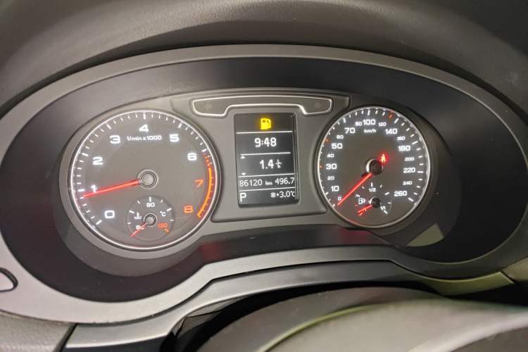 Used Audi Q3 2015 35 TFSI Comfort Model