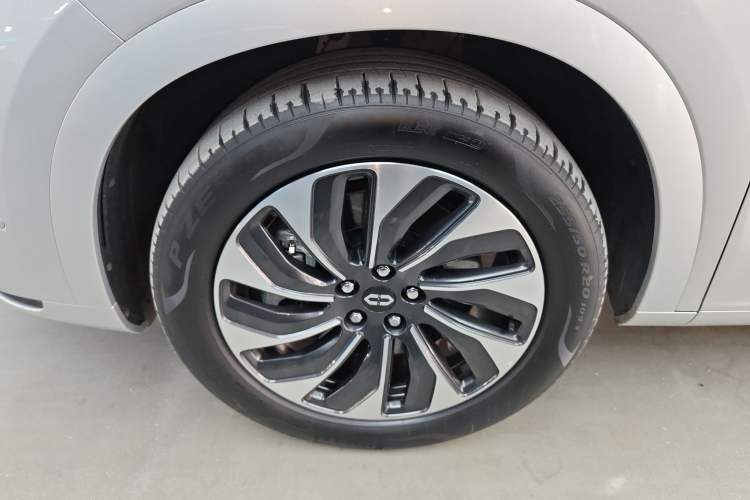 Used Hima AITO M7 2024 1.5T Rear-Drive Plus Version 5 Seats
