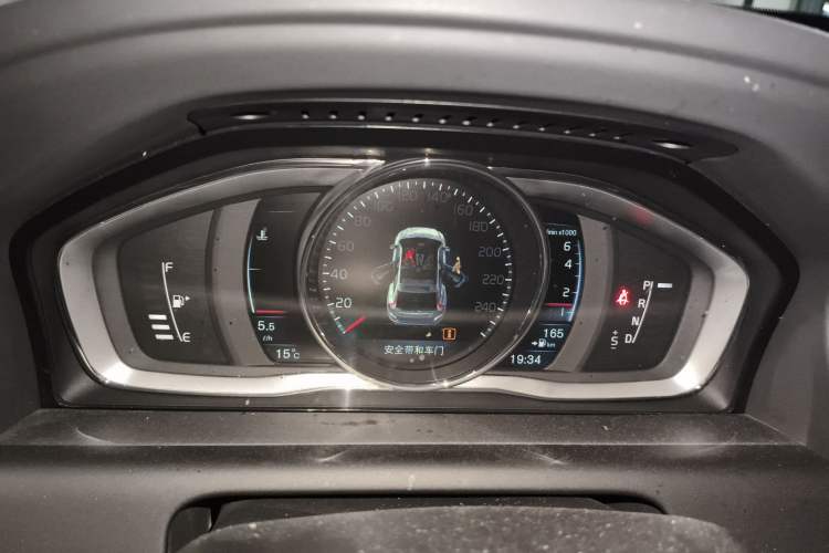 Used Volvo XC60 2015 T5 AWD Zhiyuan Edition
