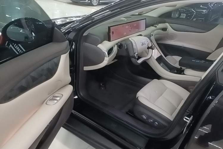 Used IM L6 2024 Max Standard Edition Driver Seat