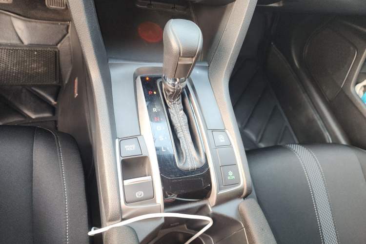 Used Honda Civic 2021 HATCHBACK 220TURBO CVT New Trendsetter