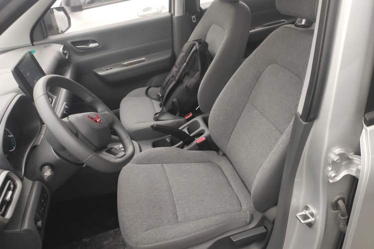 Used Wuling Hongguang New Energy 2025 Extended-Range Hybrid 50KM Comfort Version