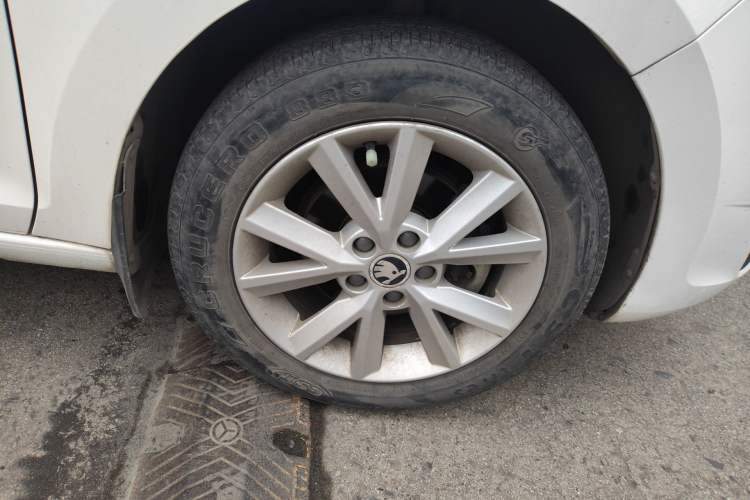 Used Skoda Rapid 2016 1.6L Manual Trend Edition
