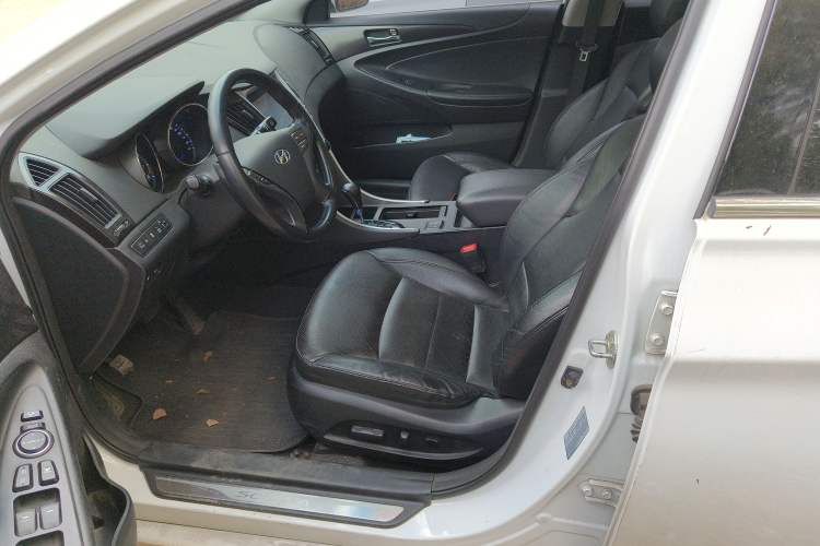 Used Hyundai Sonata 2013 2.4L Automatic Leading Edition China IV Standard Left Front Seat