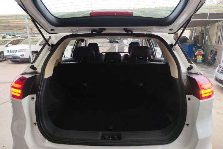 Used Geely Auto Emgrand X7 Sport 2021 Million Edition 1.8TD DCT Two-Wheel Drive Comfort Model