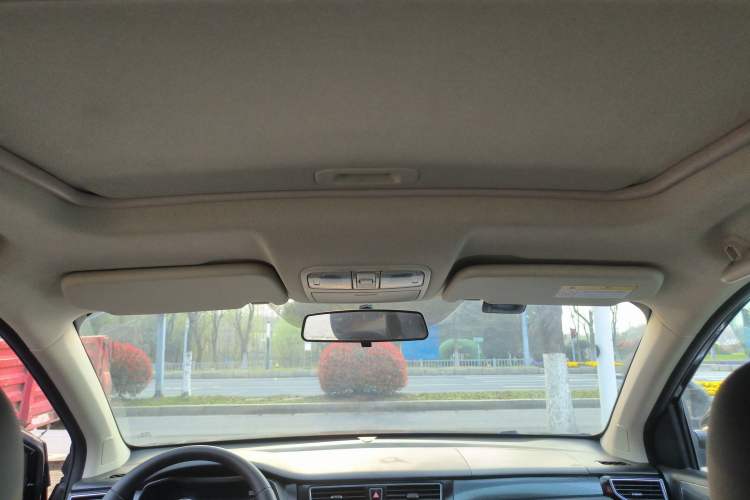 Used Dongfeng Fengon 580 2020 1.8L Manual Comfort Model Headliner