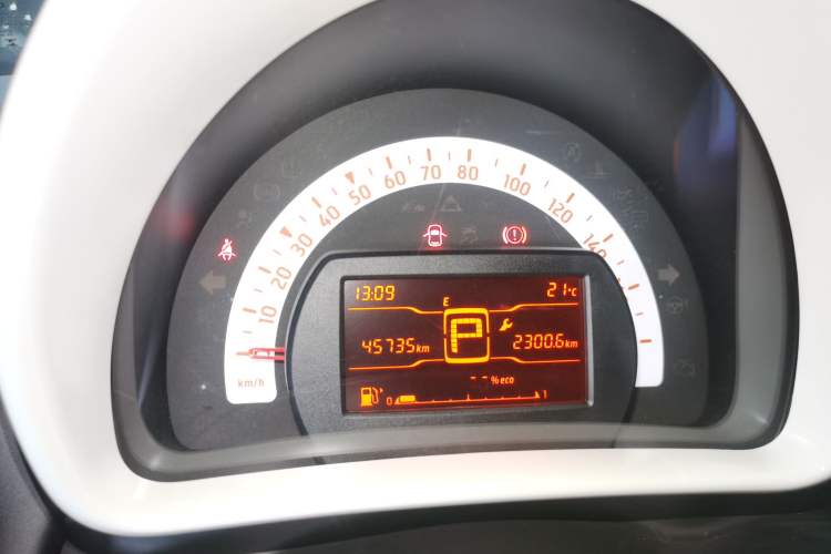 Used smart fortwo 2015 1.0L 52 kW hardtop Dynamic version